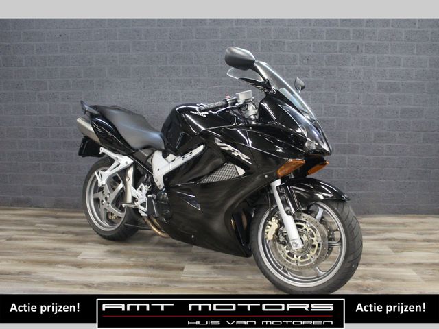 honda - vfr-800-fi-vtec-abs