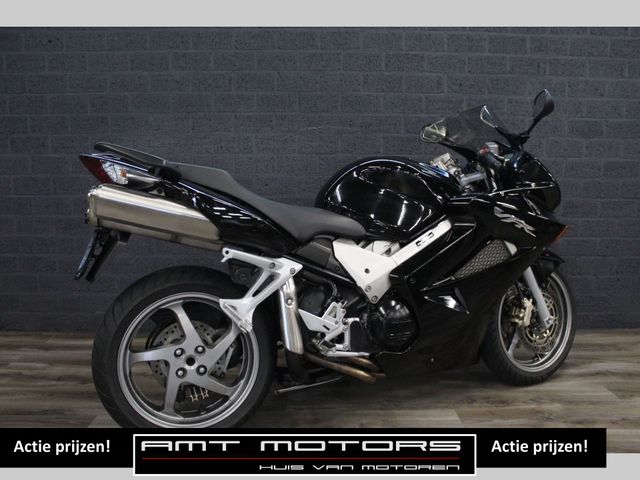 honda - vfr-800-fi-vtec-abs