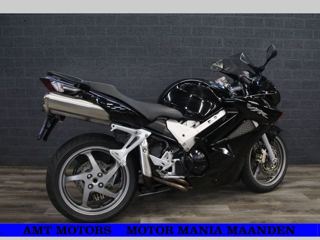 honda - vfr-800-fi-vtec-abs