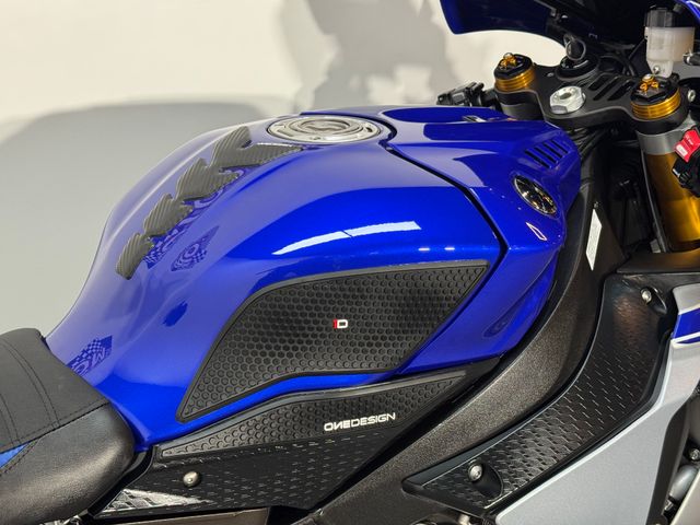 yamaha - yzf-r1
