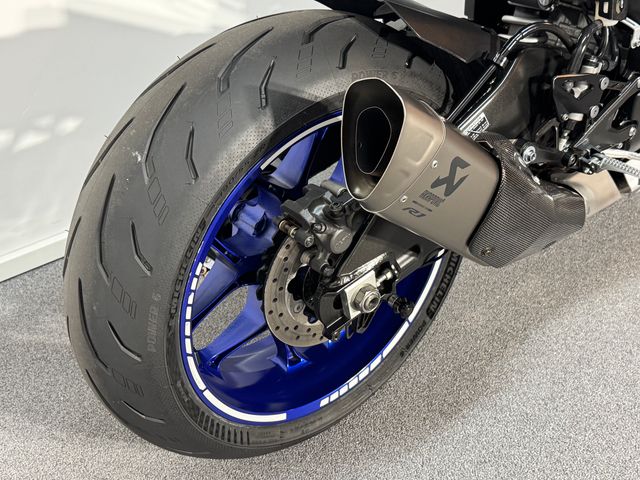 yamaha - yzf-r1