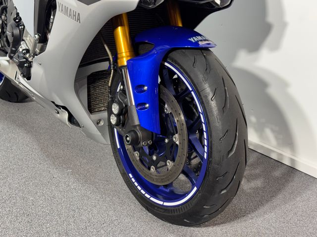 yamaha - yzf-r1