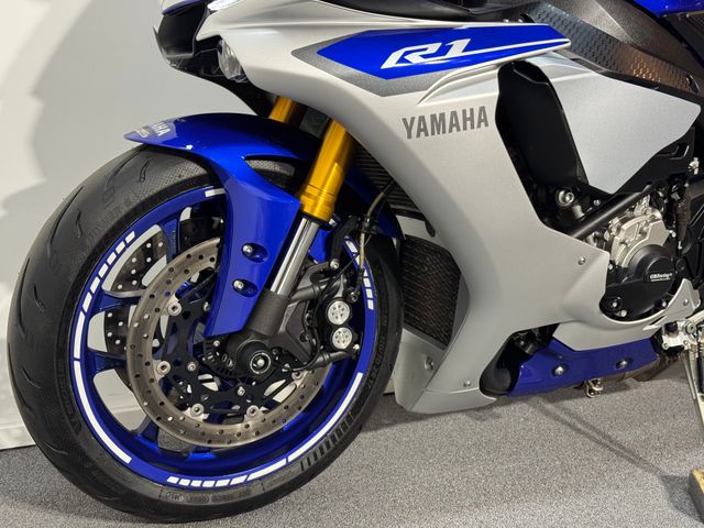 yamaha - yzf-r1