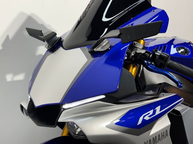 yamaha - yzf-r1