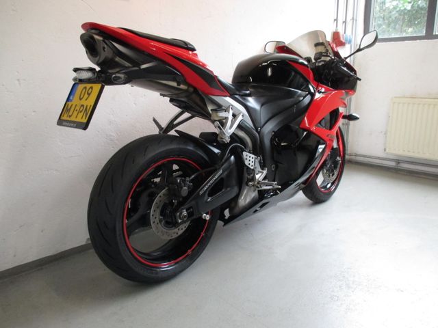 honda - cbr-600-rr