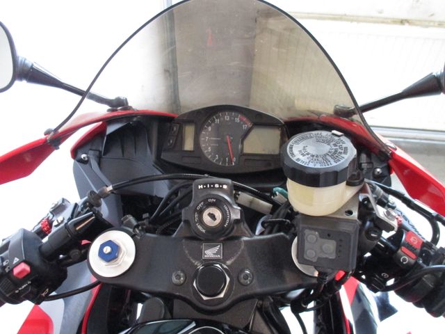 honda - cbr-600-rr