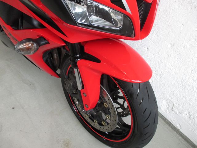 honda - cbr-600-rr