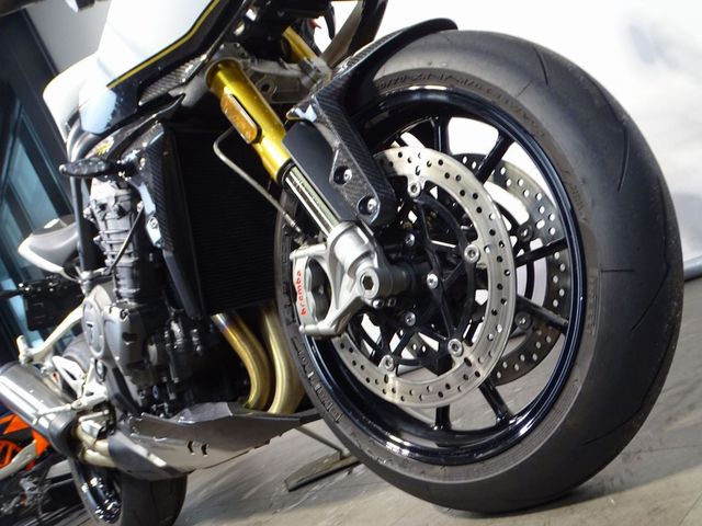 triumph - speed-triple-1200-rr