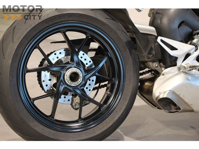 ducati - streetfighter-v4