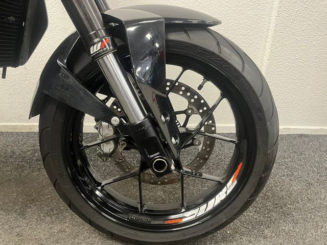 ktm - 690-duke-abs