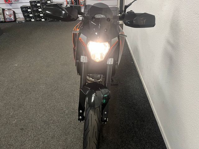 ktm - 690-duke-abs