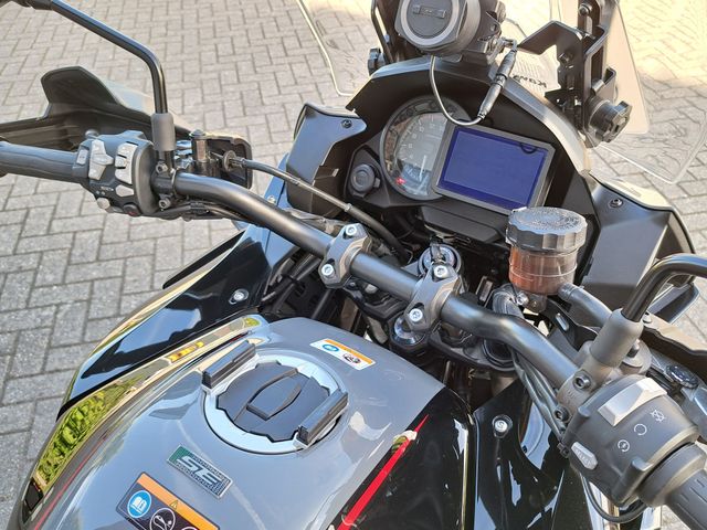 kawasaki - versys-1000-se-tourer