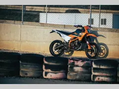 KTM 125 SMC R 2025 2025 nieuw – foto 6 van 7