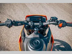 KTM 125 SMC R 2025 2025 nieuw – foto 5 van 7