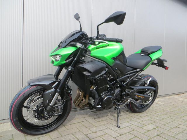 kawasaki - z900