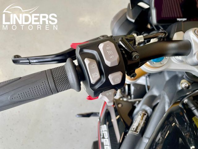 triumph - speed-triple-1200-rs