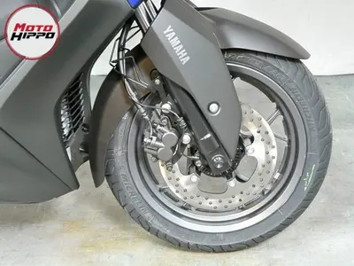 YAMAHA X MAX 300 ABS – foto 4