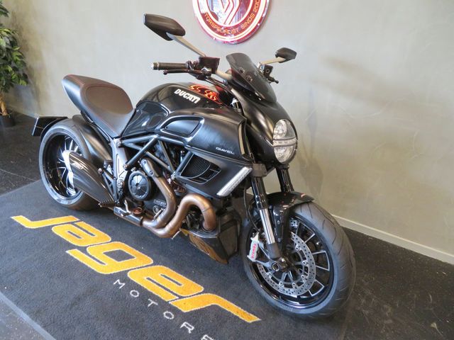 ducati - diavel-dark