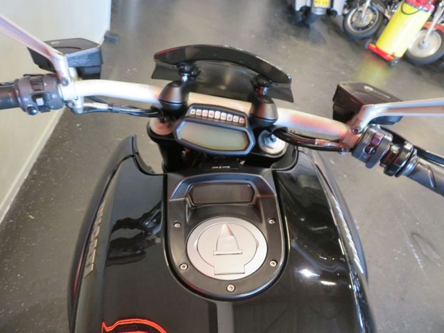 ducati - diavel-dark