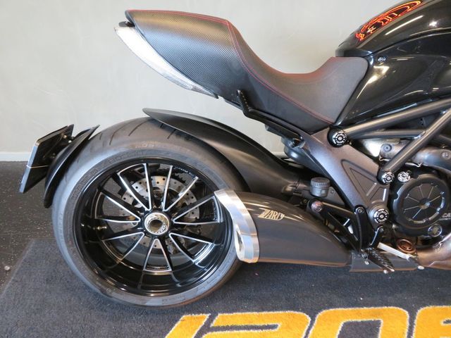 ducati - diavel-dark