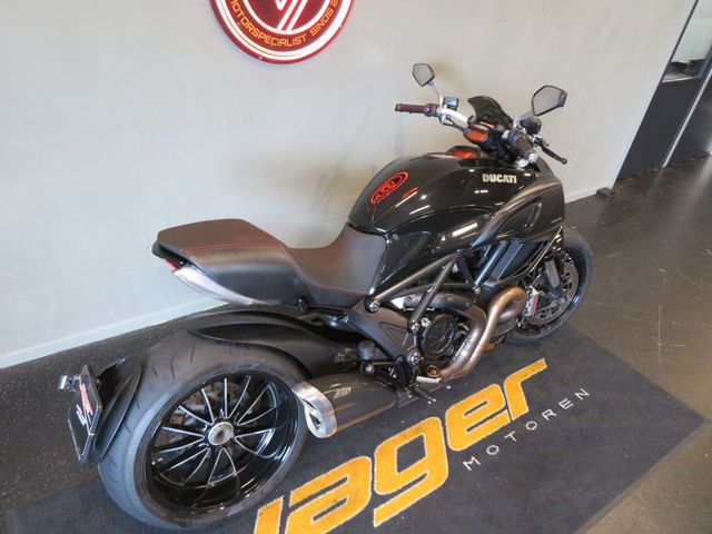 ducati - diavel-dark