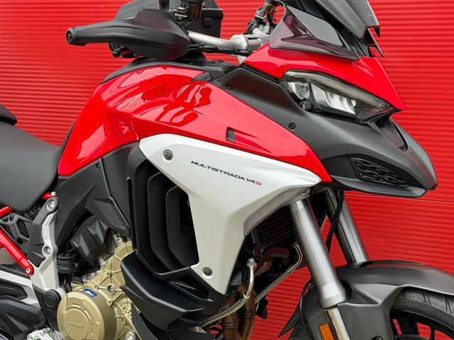 ducati - multistrada-v4-s