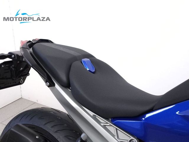 bmw - r-1300-r