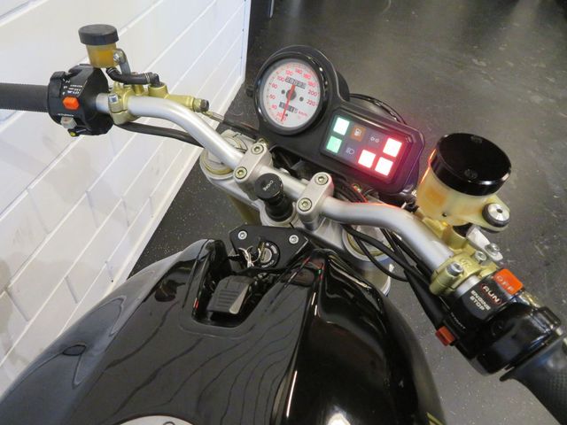 ducati - m-600