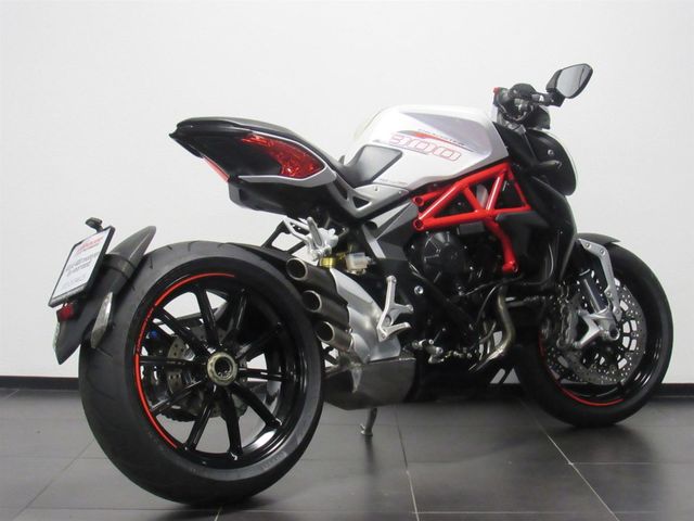 mv-agusta - dragster-800