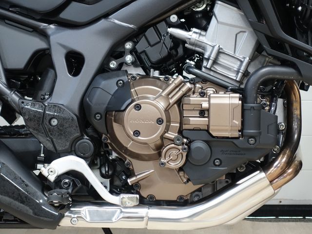 honda - crf-1000-l-africa-twin-dct