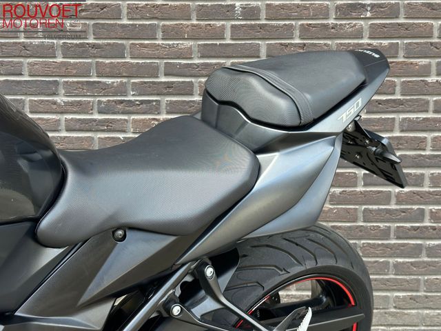 suzuki - gsr-750-a