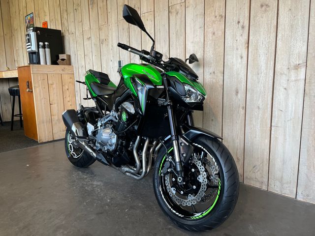 kawasaki - z900