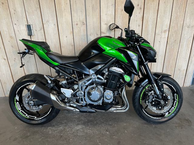 kawasaki - z900