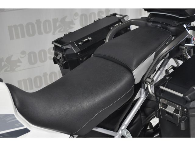 triumph - tiger-900-gt-pro