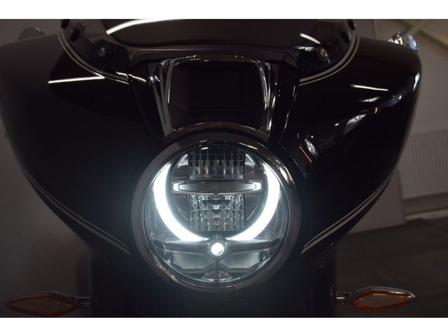 bmw - r-18-b
