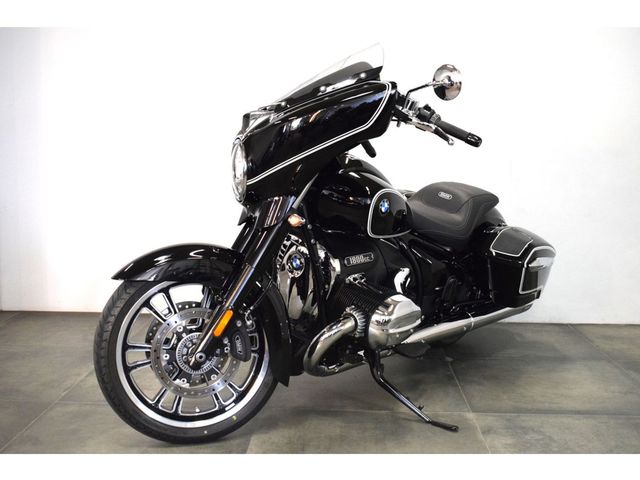 bmw - r-18-b