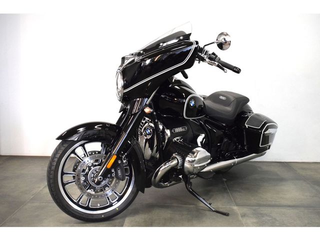 bmw - r-18-b