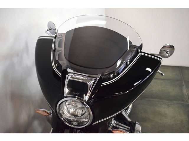 bmw - r-18-b