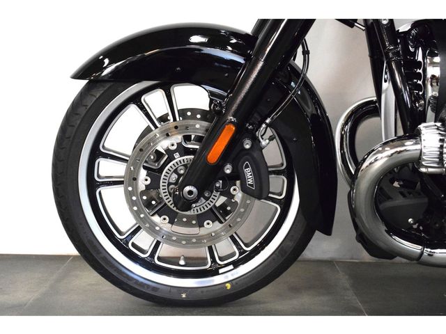 bmw - r-18-b