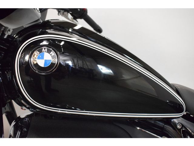 bmw - r-18-b