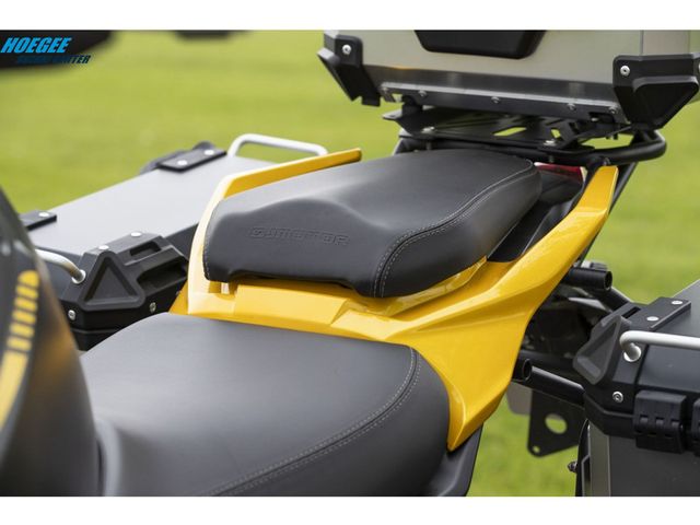 QJMOTOR - srt-800-sx-touring