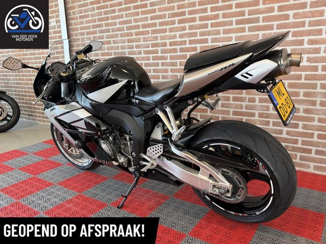 honda - cbr-1000-rr-fireblade