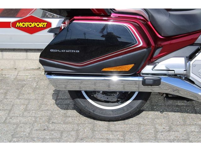 honda - gl-1800-goldwing-dct