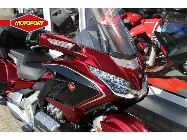 honda - gl-1800-goldwing-dct