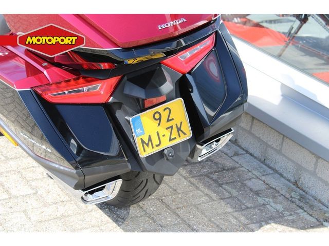honda - gl-1800-goldwing-dct