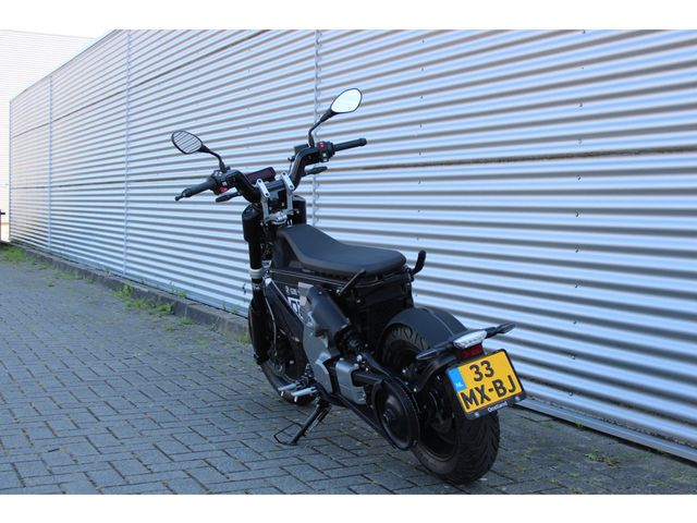 bmw - ce-02