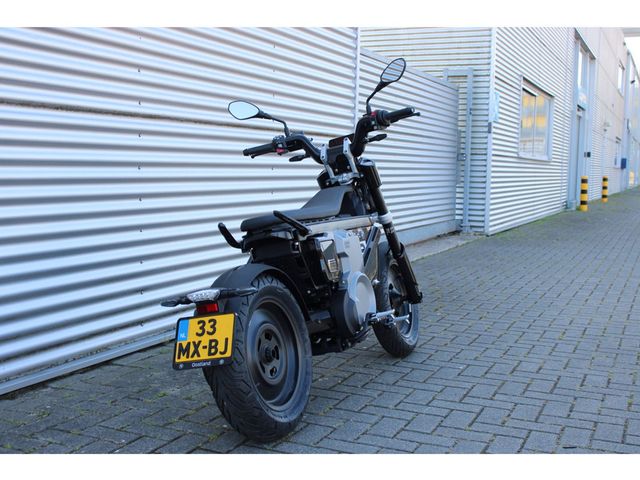 bmw - ce-02
