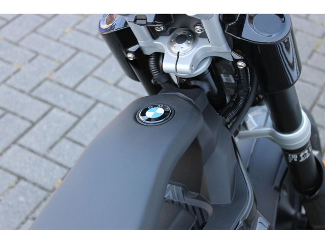 bmw - ce-02