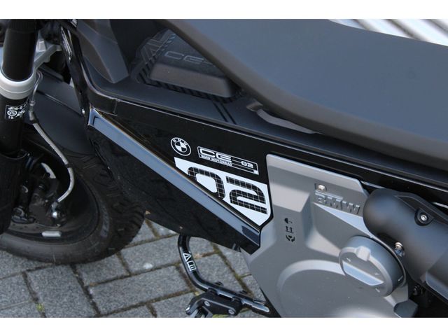 bmw - ce-02