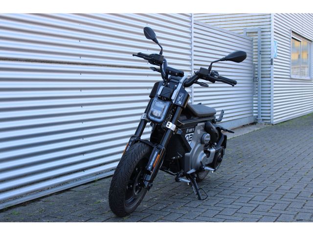 bmw - ce-02